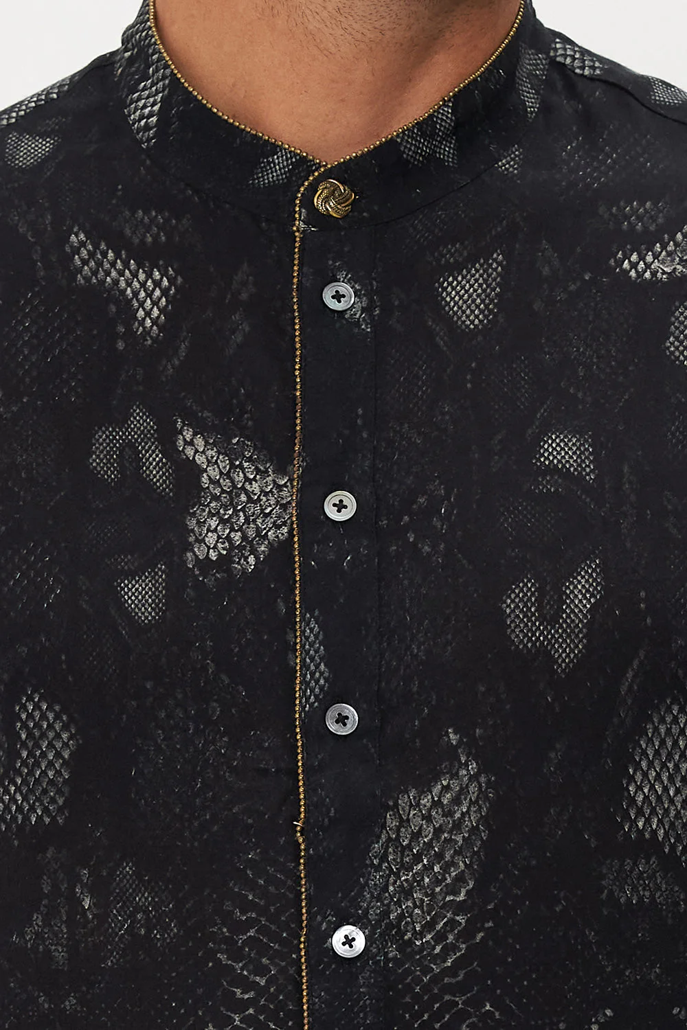 LONG SLEEVE MANDARIN COLLAR SHIRT WILD HORSES - Image 6