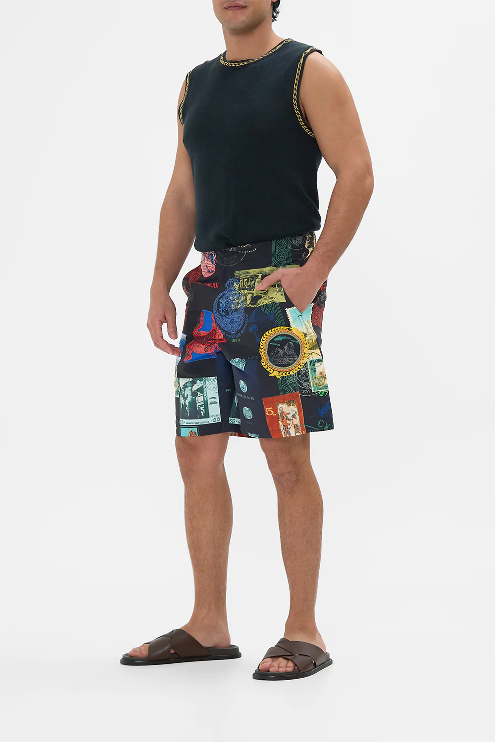 MID LENGTH TRAIL SHORT LANDMARKS AND LOVE LETTERS - Image 4