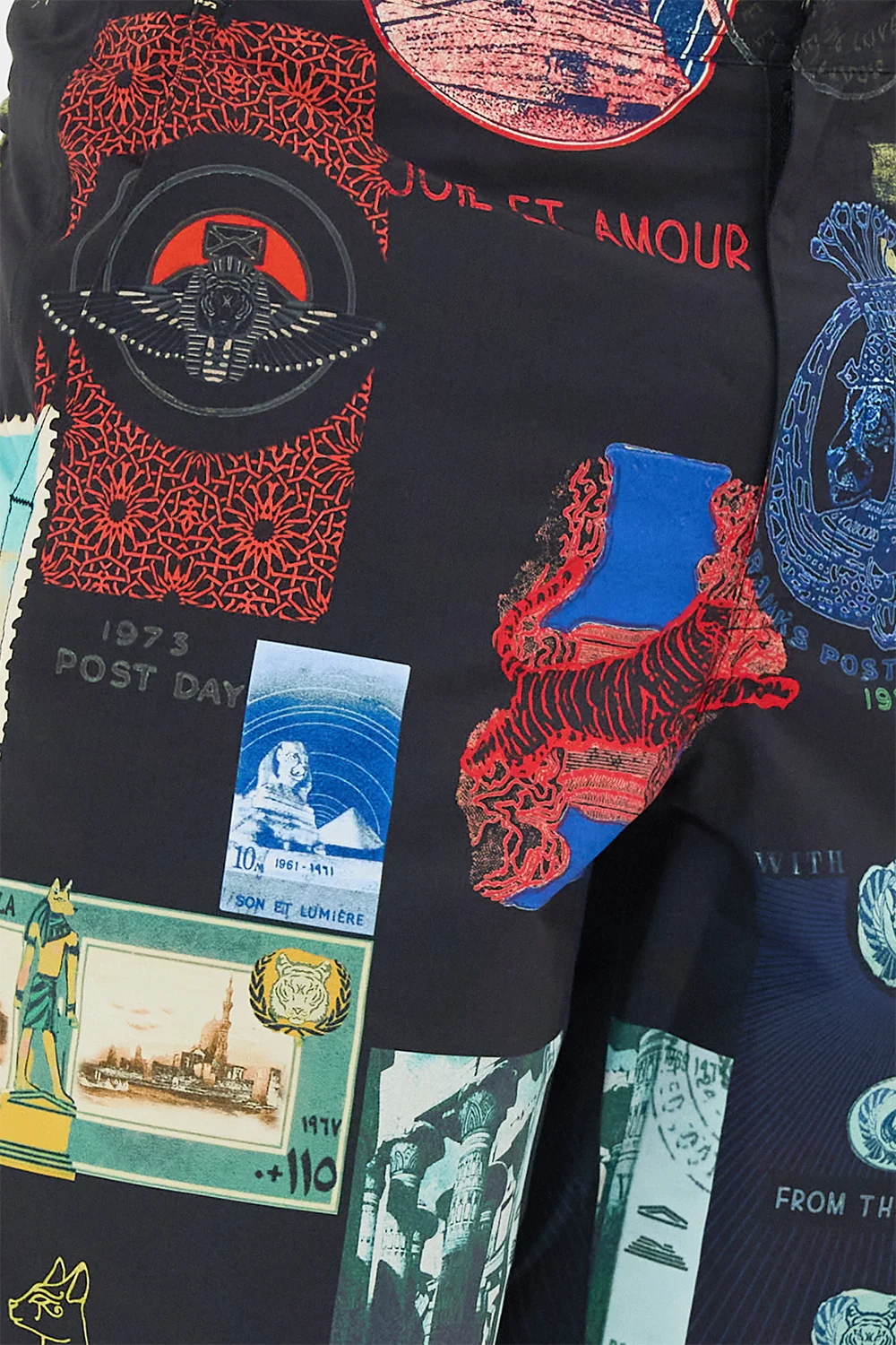 MID LENGTH TRAIL SHORT LANDMARKS AND LOVE LETTERS - Image 6